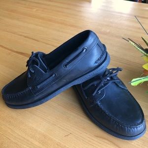 NWOT BLACK SPERRY BOAT SHOES MENS 7